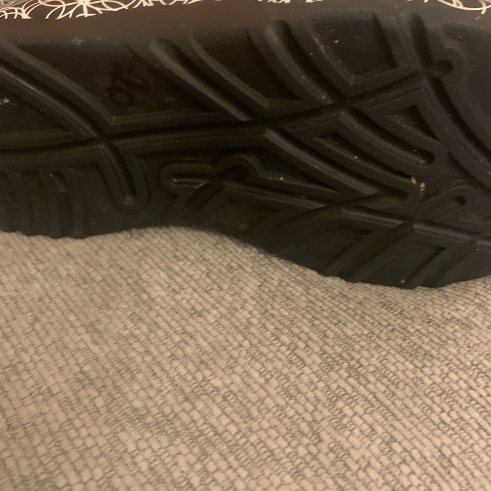 Muck boot The origional black white  , waterproof  round toe size 9 - Picture 6 of 6